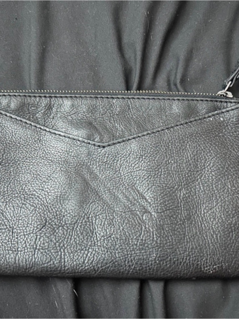 Rachel Black Leather Men’s Wristlet Pouch